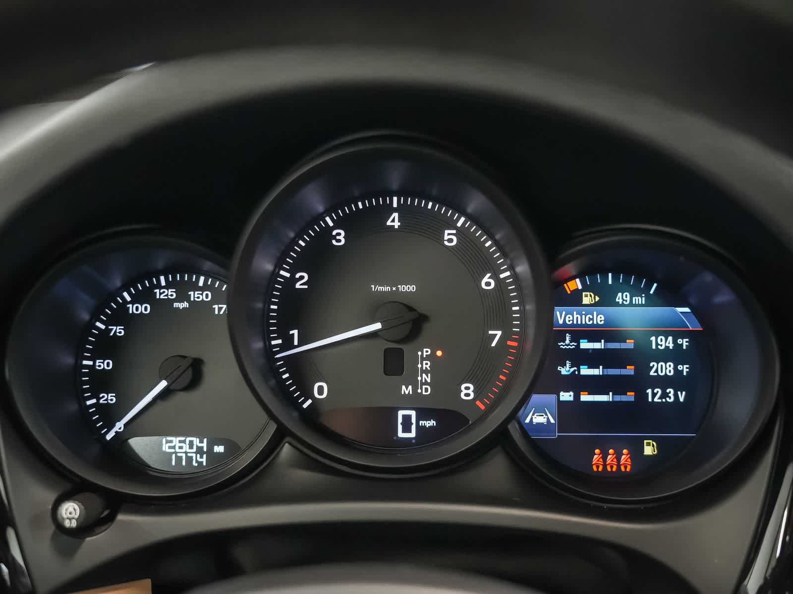 Certified 2023 Porsche Macan AWD/4WD image 23