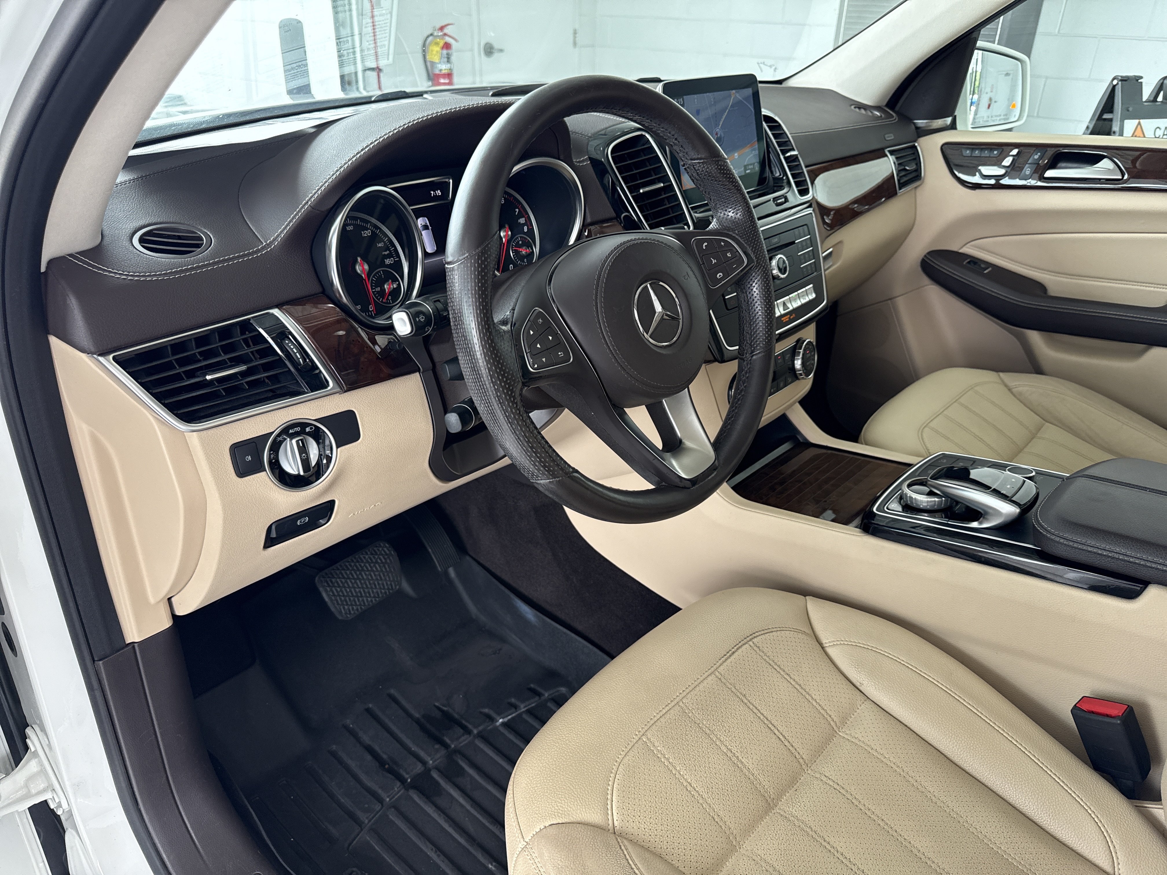 Used 2019 Mercedes-Benz GLS 450 4MATIC image 23