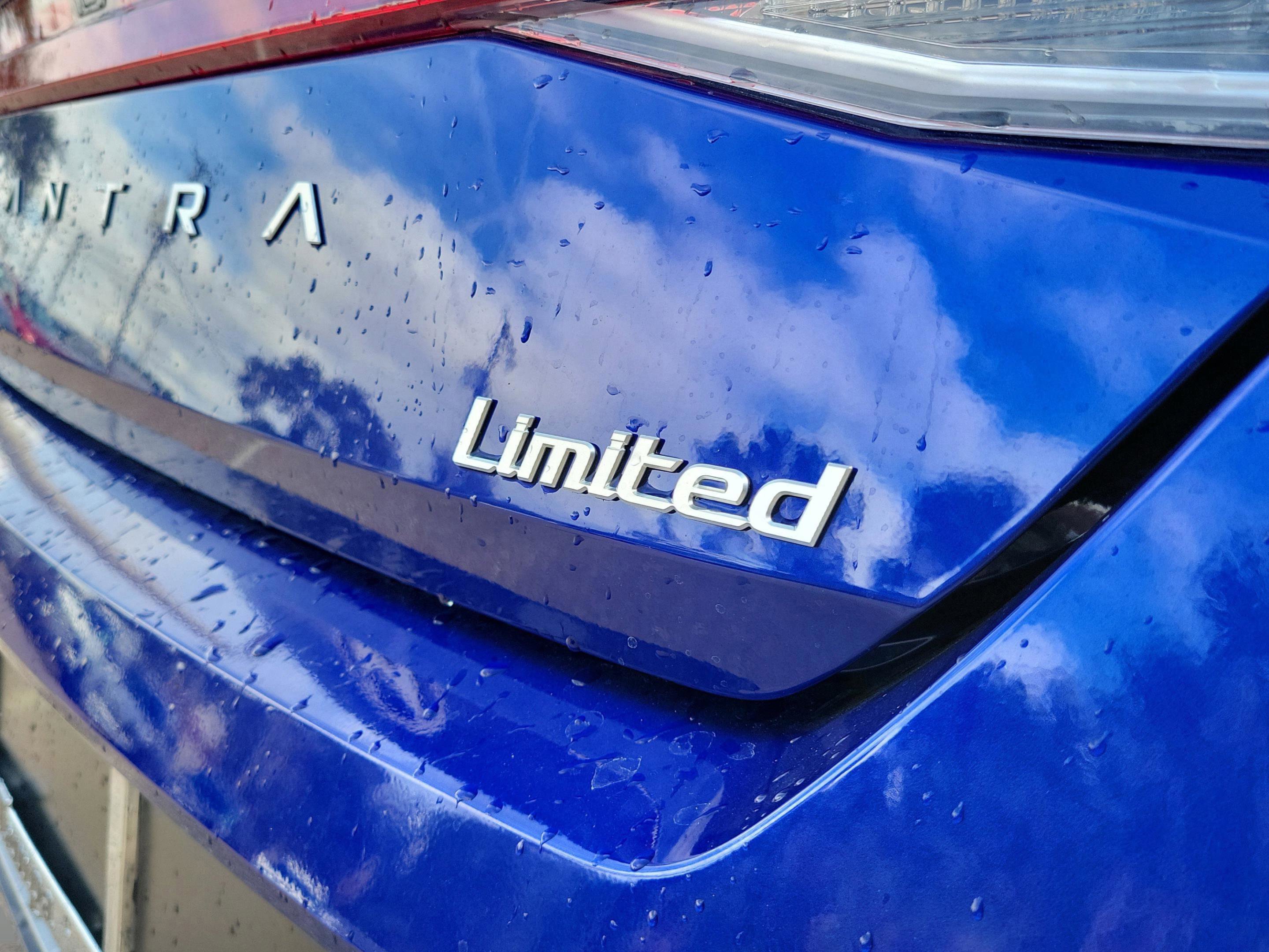 New 2026 Hyundai Elantra Limited image 28