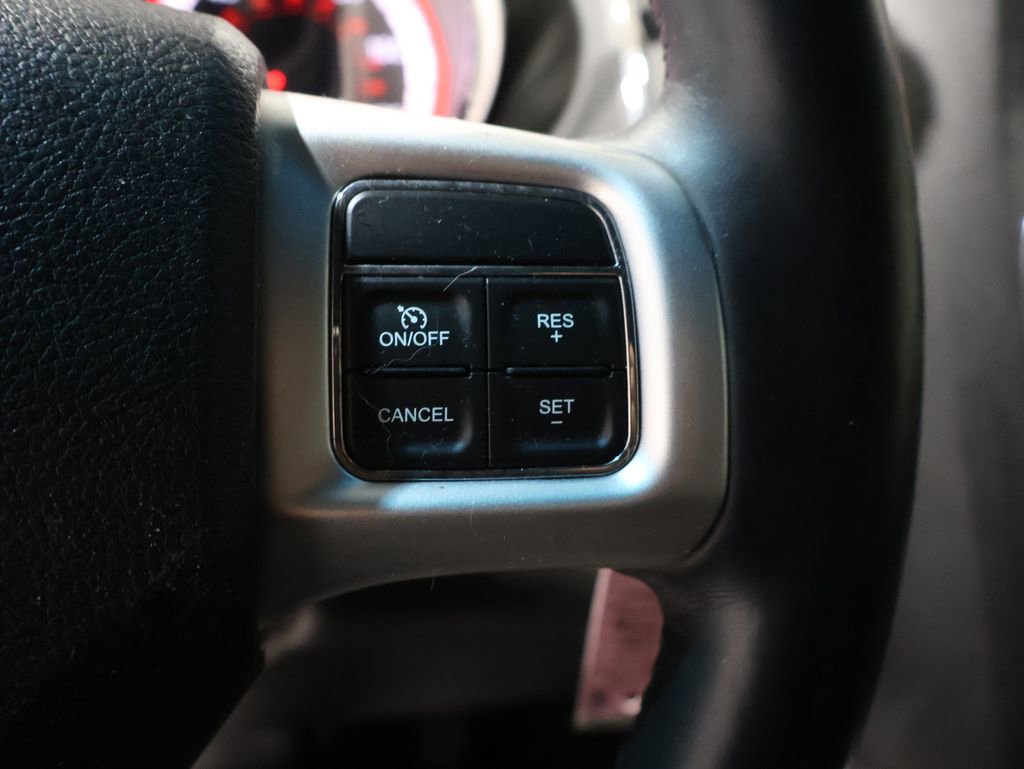 Used 2017 Dodge Grand Caravan GT image 32