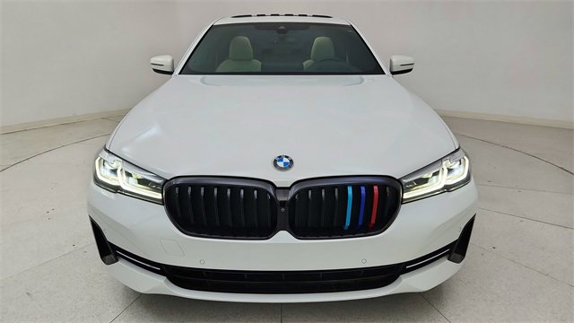Used 2021 BMW 530i w/ Premium Package image 13