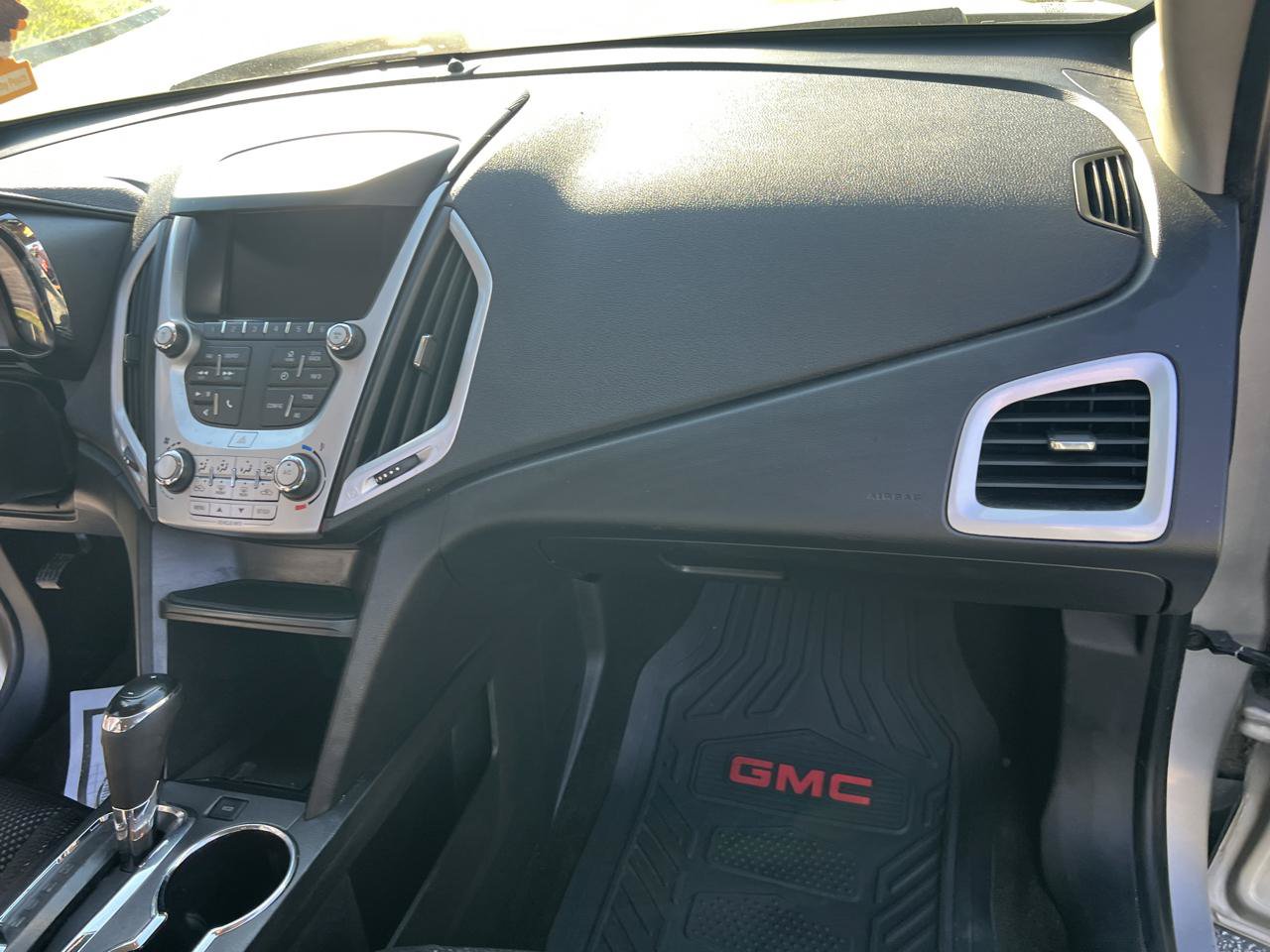 Used 2017 GMC Terrain SLE FWD image 32