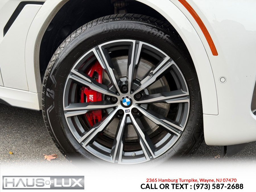 Used 2021 BMW X6 M50i w/ Executive Package AWD/4WD image 3
