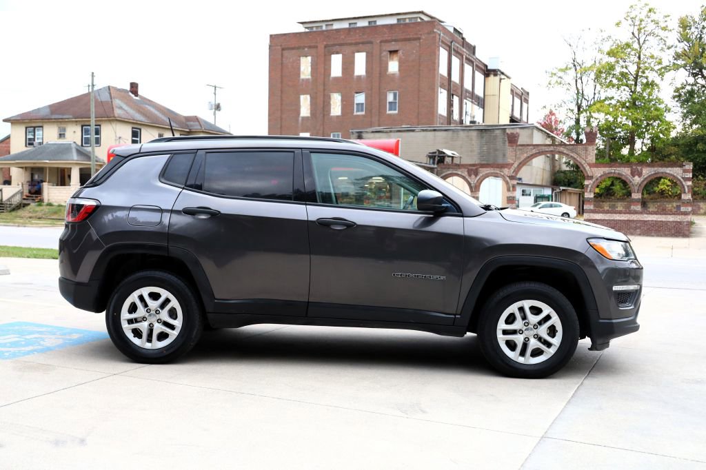 Used 2018 Jeep Compass Sport AWD/4WD image 8