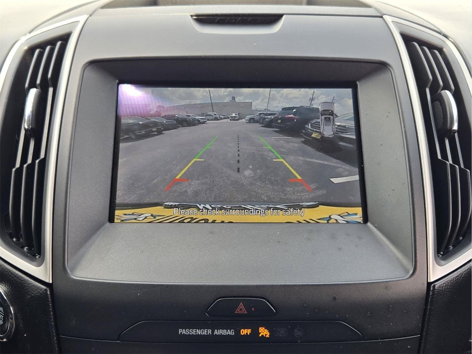 Used 2020 Ford Edge SEL AWD/4WD image 17