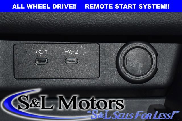 Used 2025 Nissan Rogue SV AWD/4WD image 19