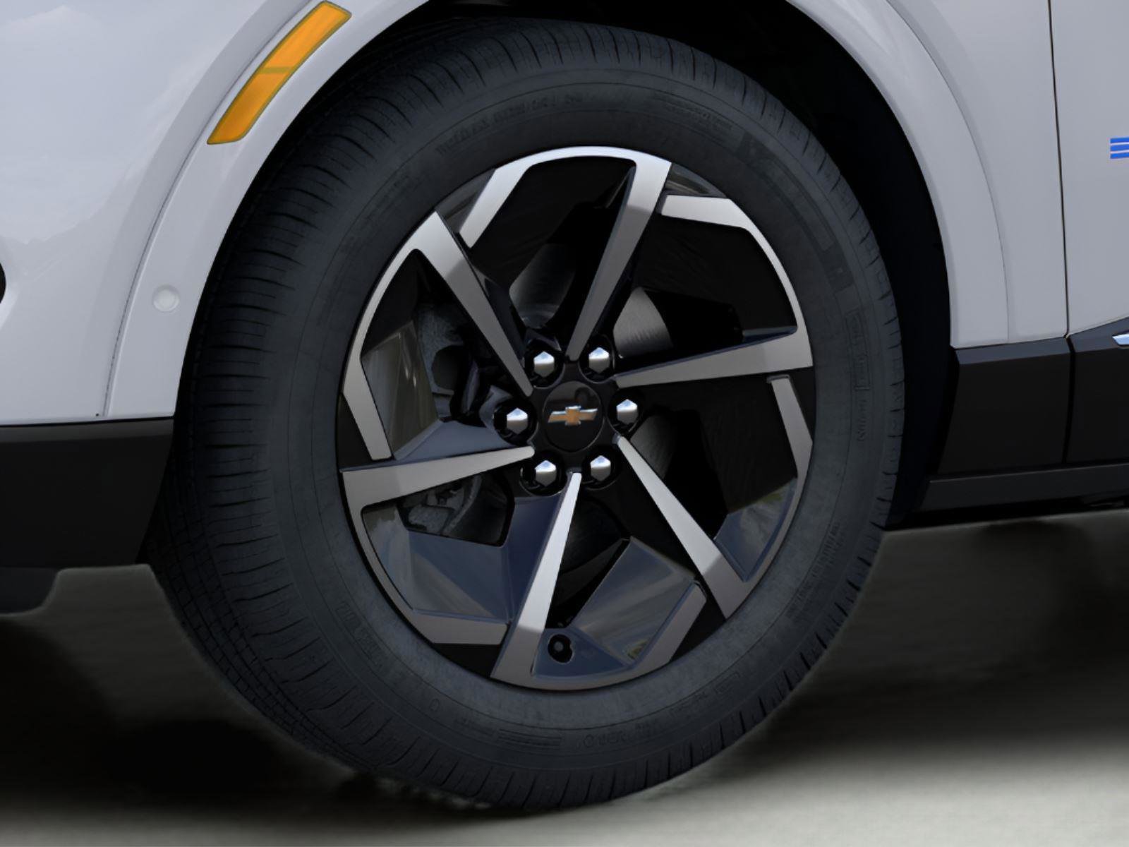 New 2025 Chevrolet Equinox EV LT w/ Convenience Package image 9