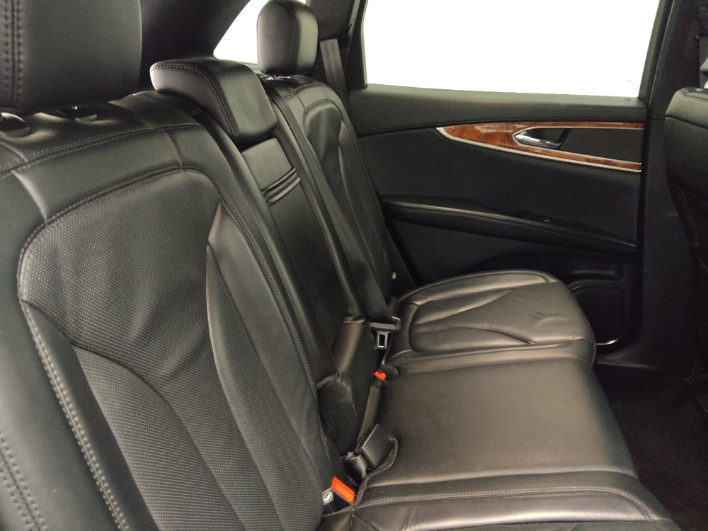 Used 2018 Lincoln MKX Reserve FWD image 19