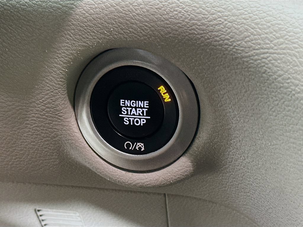 Certified 2023 Chrysler Voyager LX FWD image 22