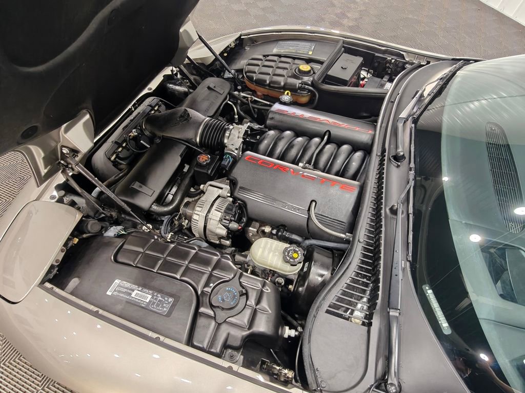 Used 2001 Chevrolet Corvette Convertible w/ Preferred Equipment Group2 image 31