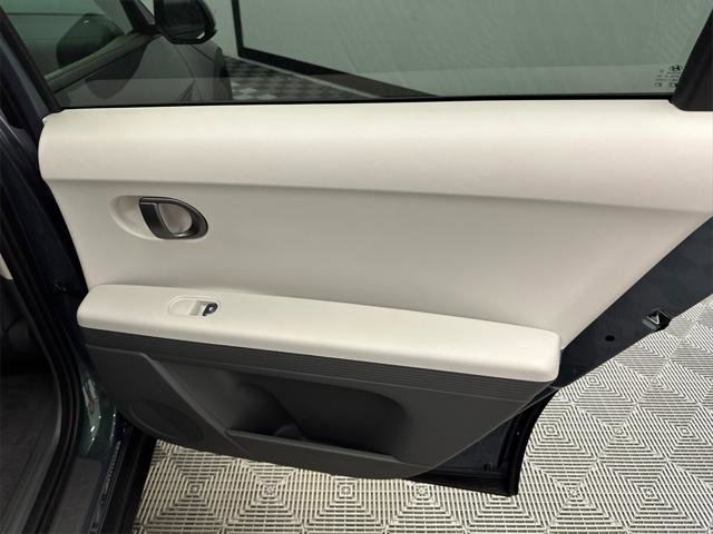 New 2026 Hyundai Ioniq 5 SEL image 17