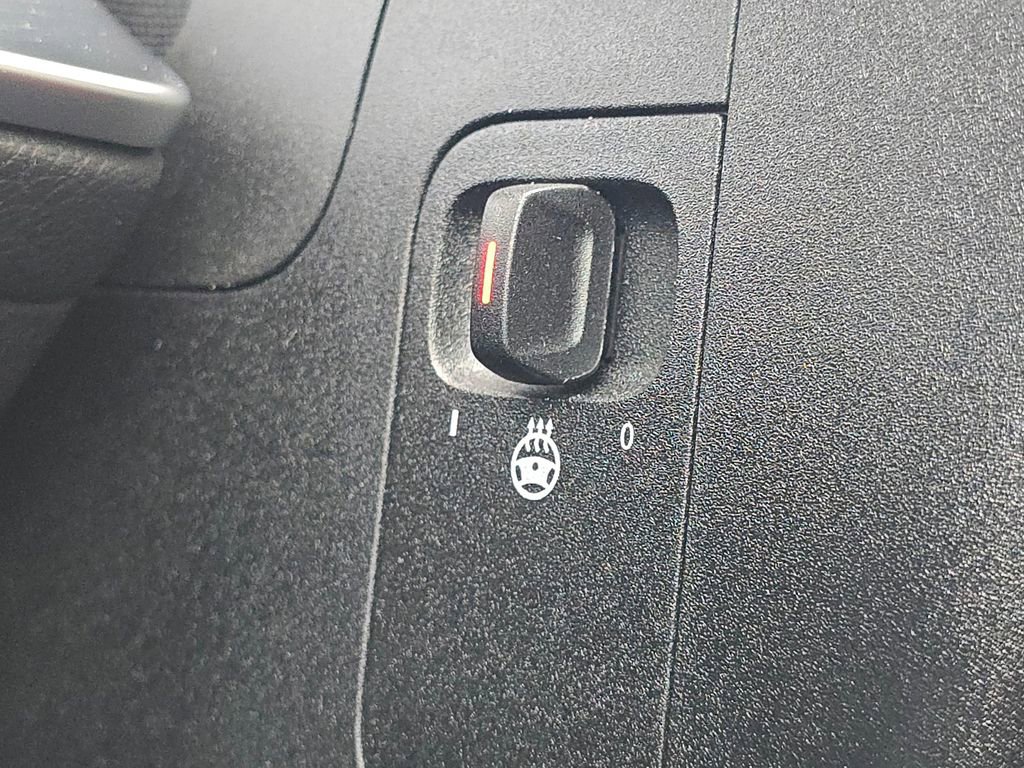 Certified 2025 Mercedes-Benz GLB 250 4MATIC image 34