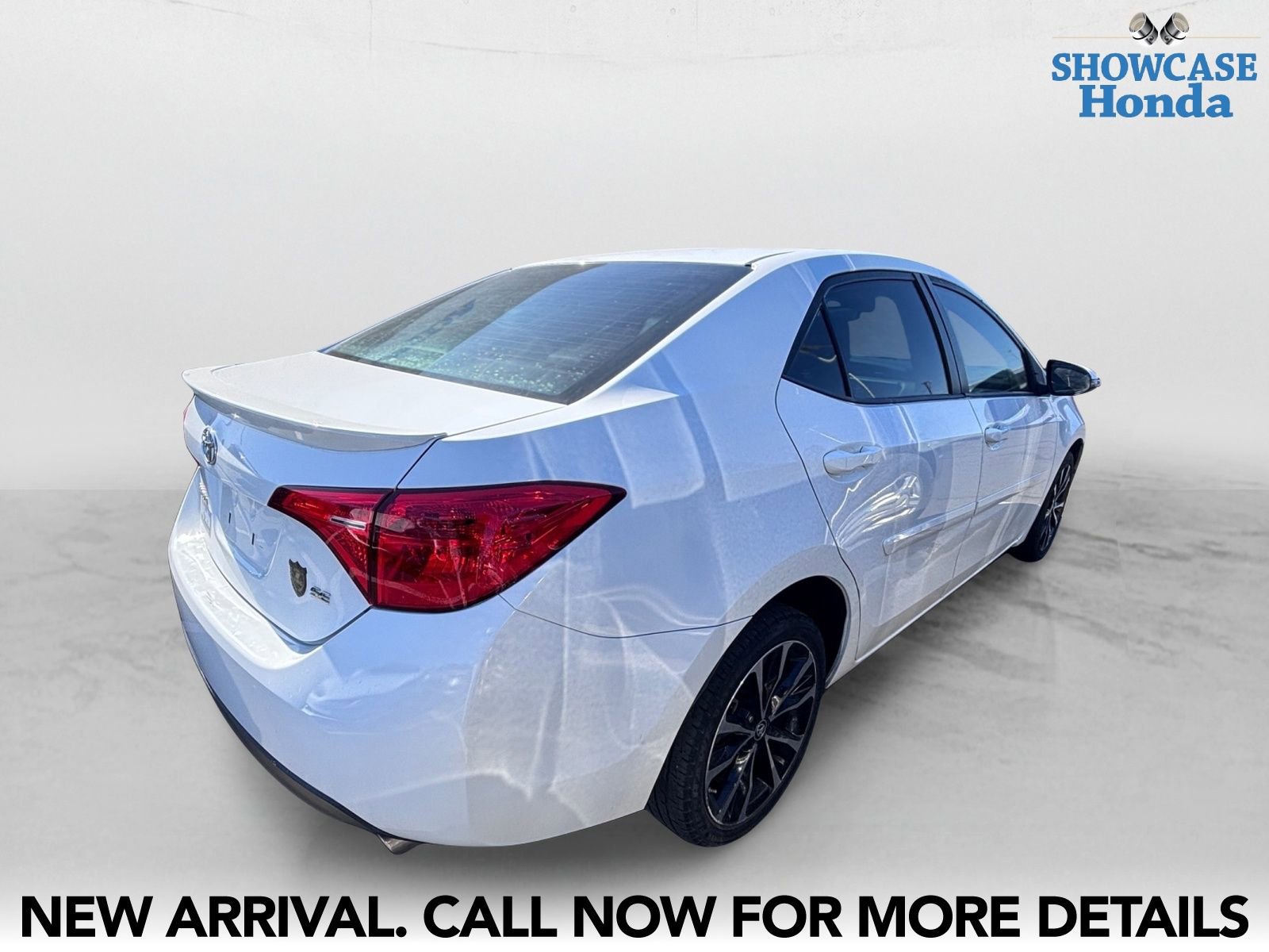 Used 2018 Toyota Corolla SE w/ Carpet Mat Package (TMS) FWD image 5
