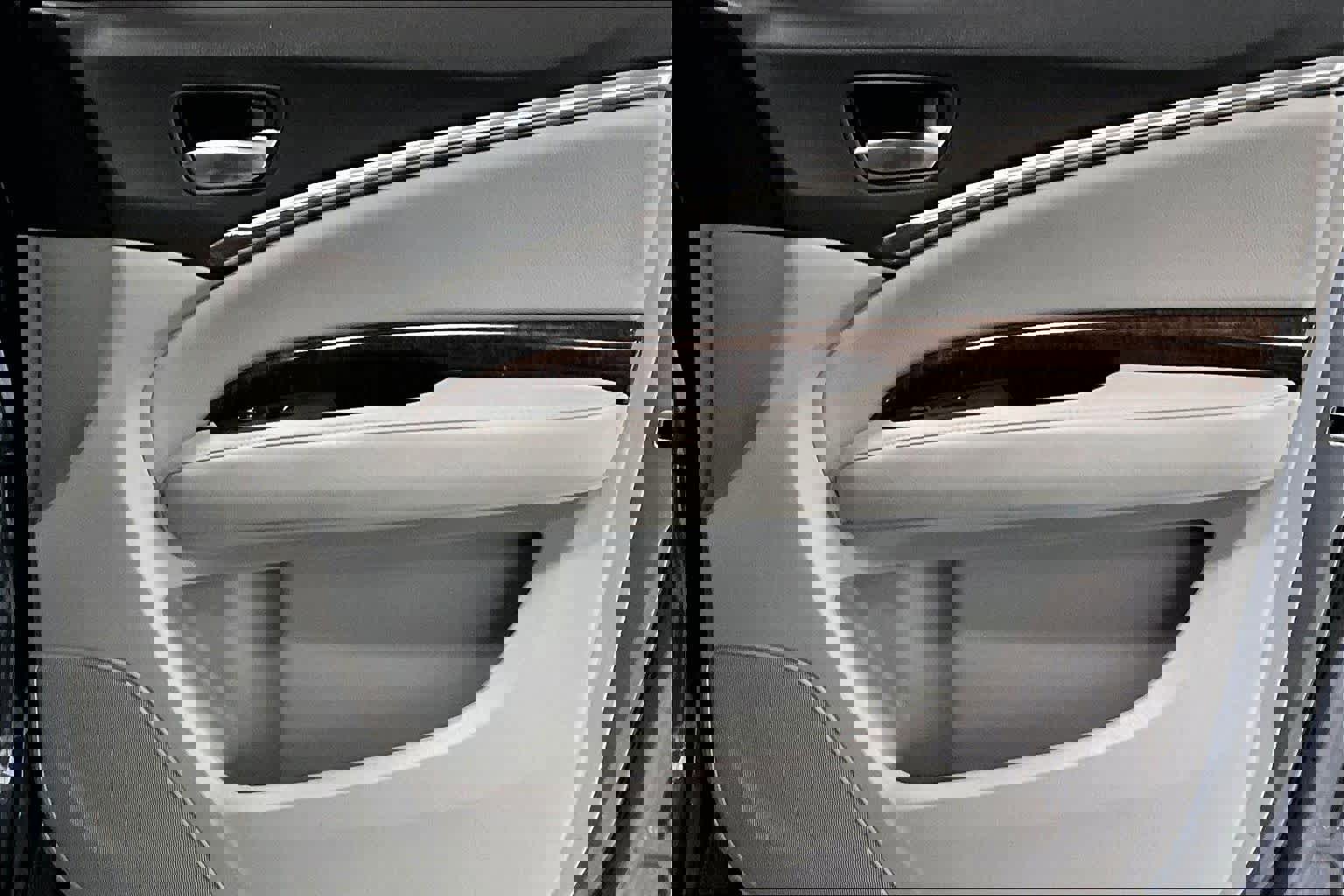 Used 2017 Acura MDX SH-AWD image 26