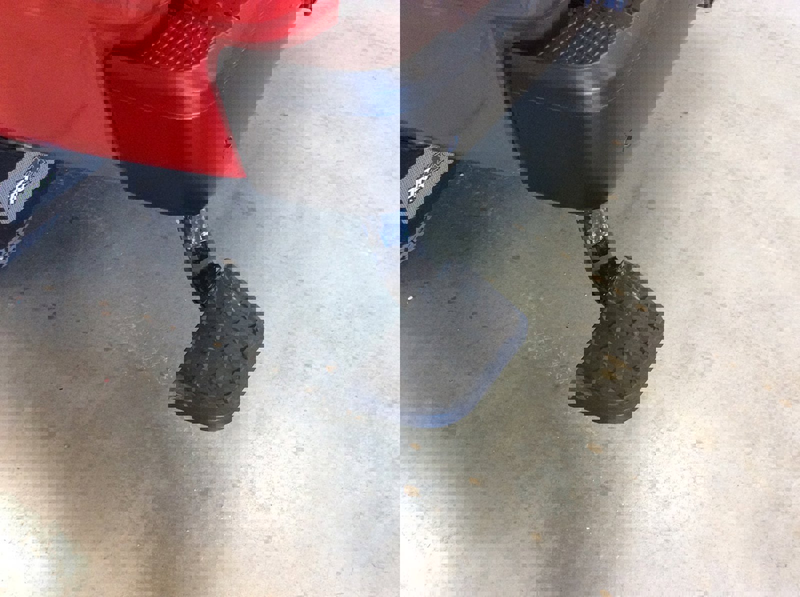 Used 2024 Nissan Titan PRO-4X w/ Pro-4x Utility Package image 5