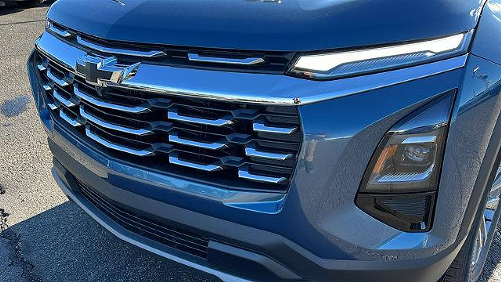 New 2026 Chevrolet Equinox LT w/ Convenience Package II image 9