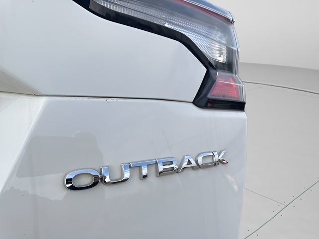 Used 2023 Subaru Outback Limited image 16