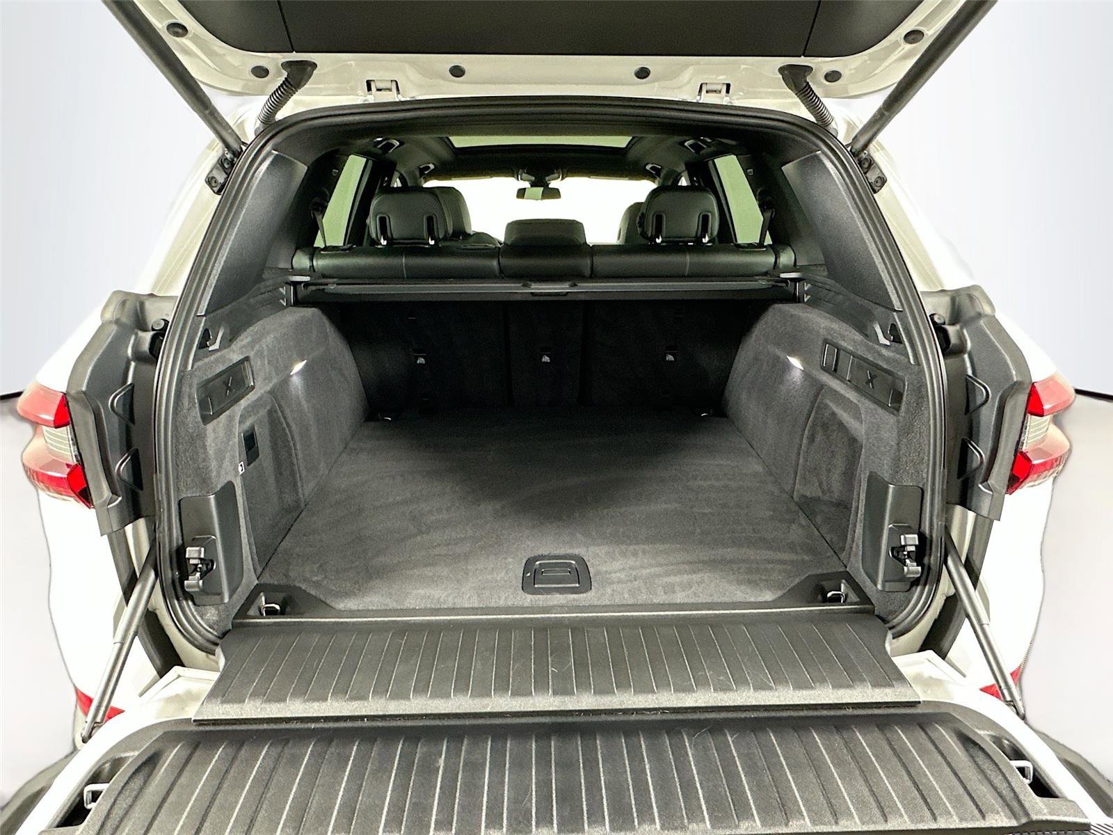 Used 2023 BMW X5 xDrive40i w/ Premium Package image 27