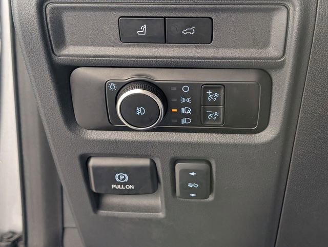 Used 2024 Ford Expedition Limited image 16