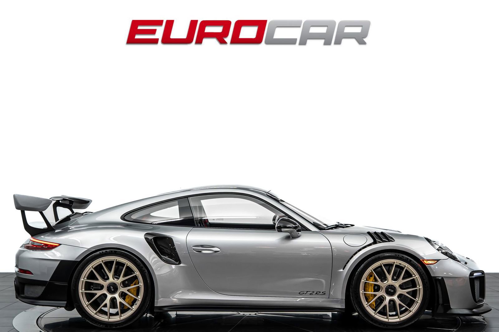 Used 2018 Porsche 911 GT2 RS image 6