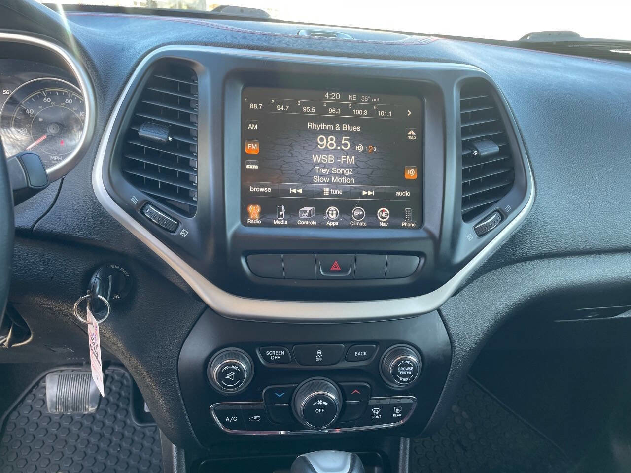 Used 2014 Jeep Cherokee Trailhawk w/ Leather Interior Group image 24