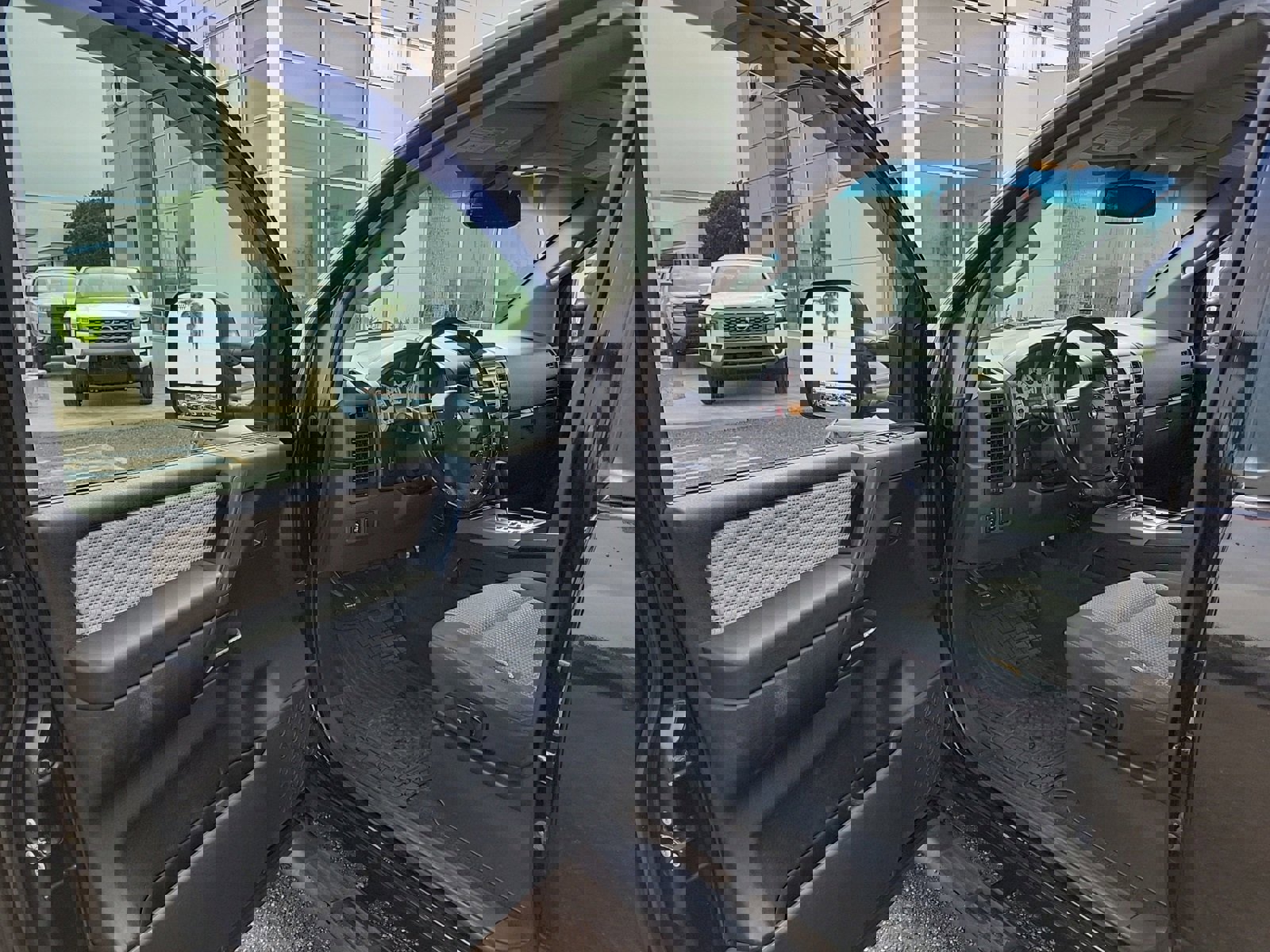 Used 2012 Nissan Titan PRO-4X w/ Pro-4x Premium Utility Pkg image 9