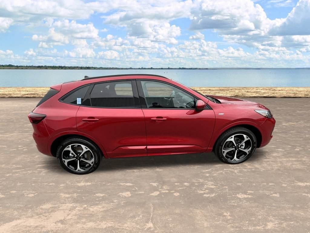 Used 2025 Ford Escape ST-Line Elite image 4