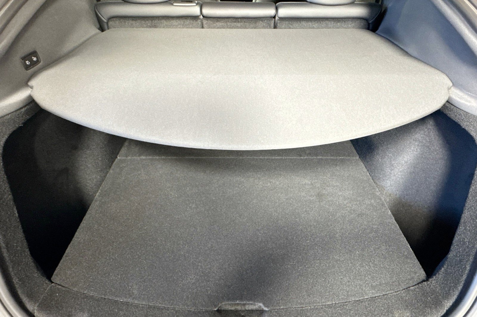 Used 2026 Tesla Model Y 2WD image 24