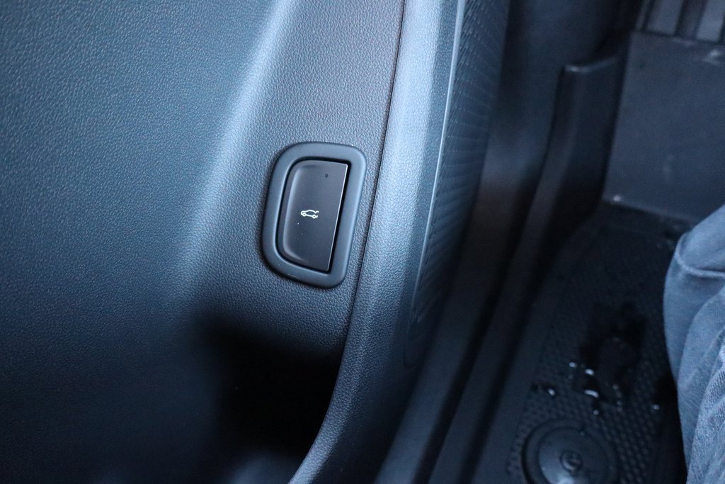 New 2026 Chevrolet Traverse LT w/ Sun and Wheel Package image 16