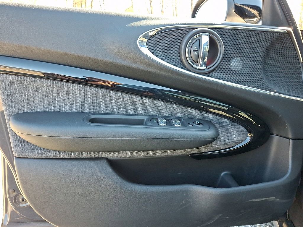 Used 2020 MINI Cooper Clubman S image 12