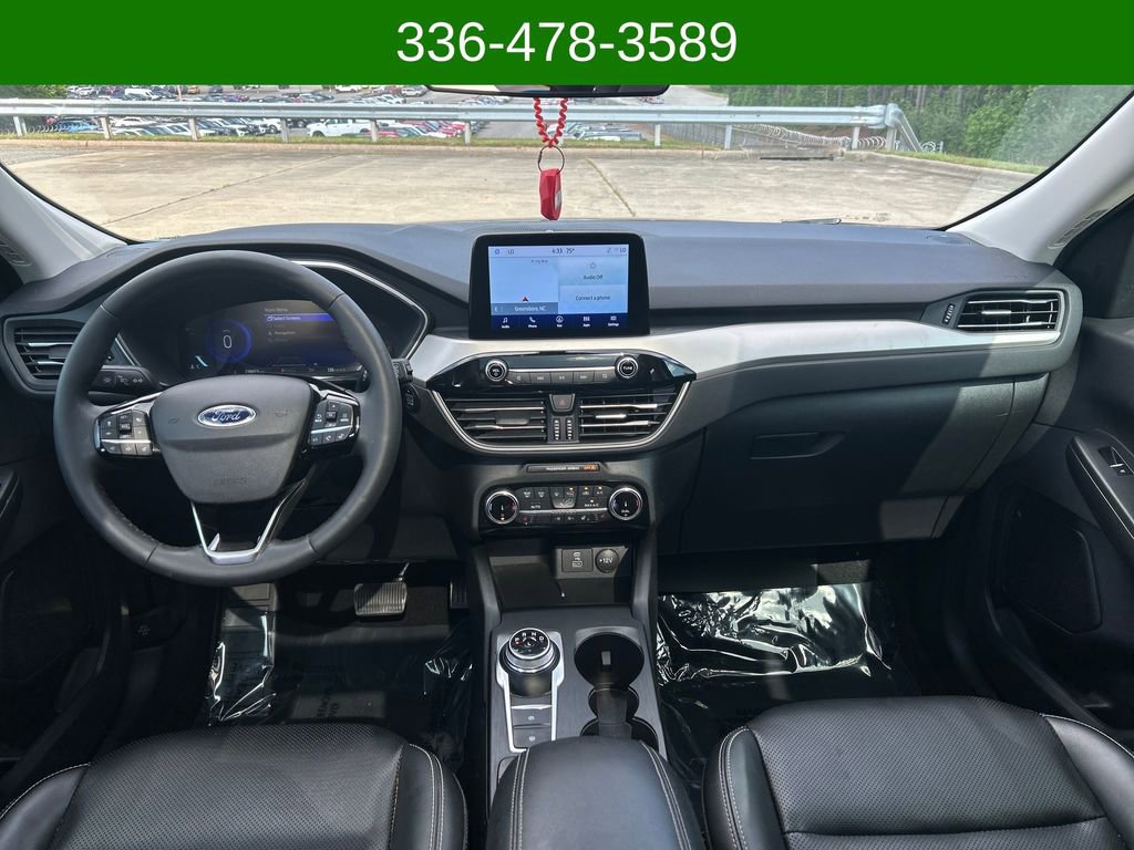 Used 2022 Ford Escape SEL w/ Technology Package FWD image 12