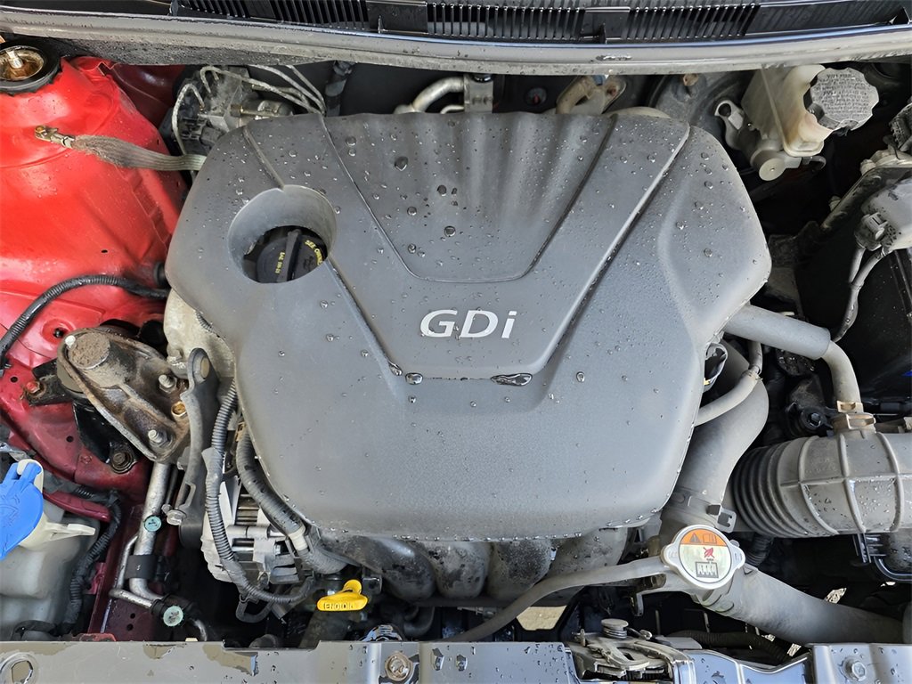 Used 2013 Hyundai Accent SE image 10