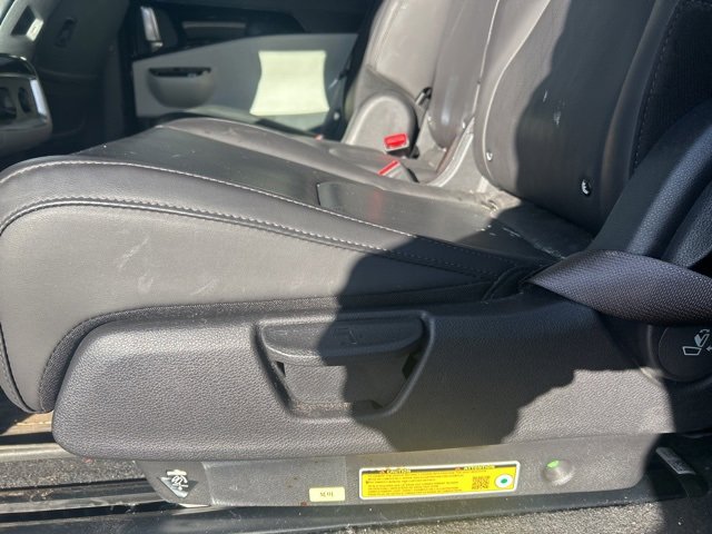 Used 2024 Kia Carnival SX image 24