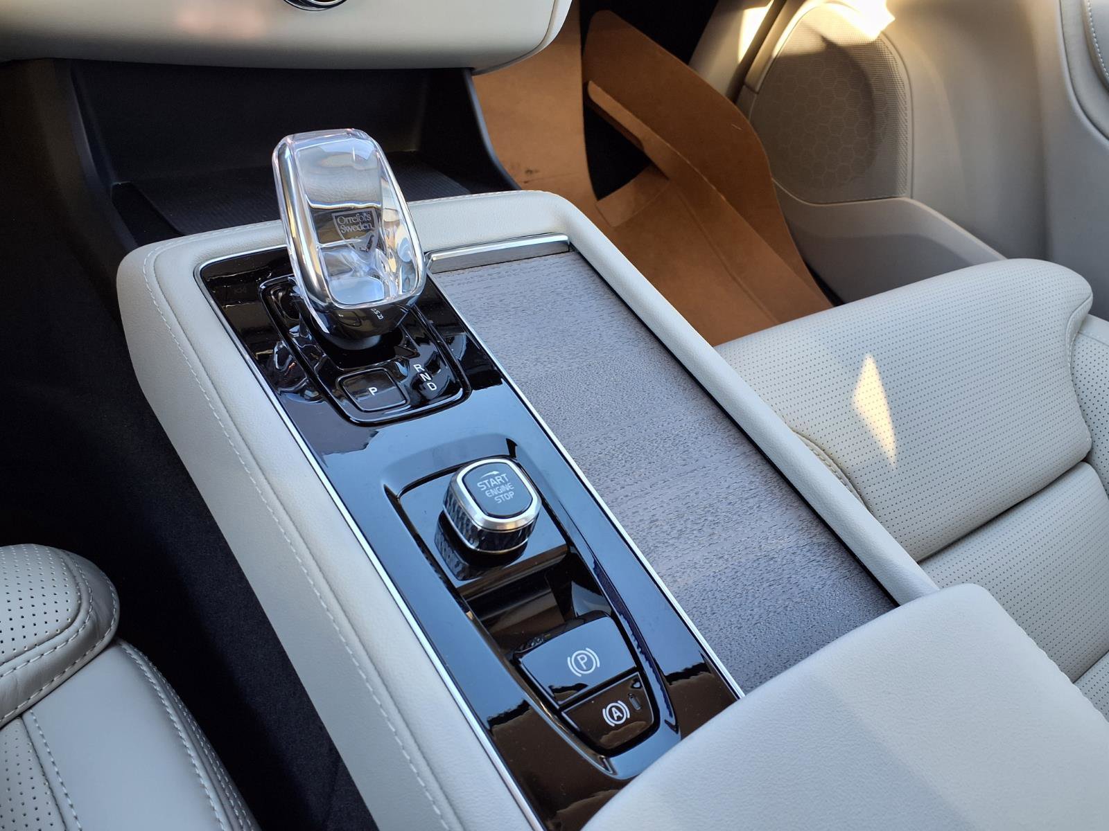 New 2026 Volvo XC90 B6 Ultra w/ Protection Package image 14