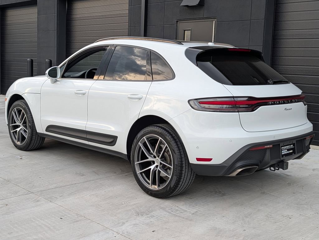 New 2025 Porsche Macan Turbo image 3