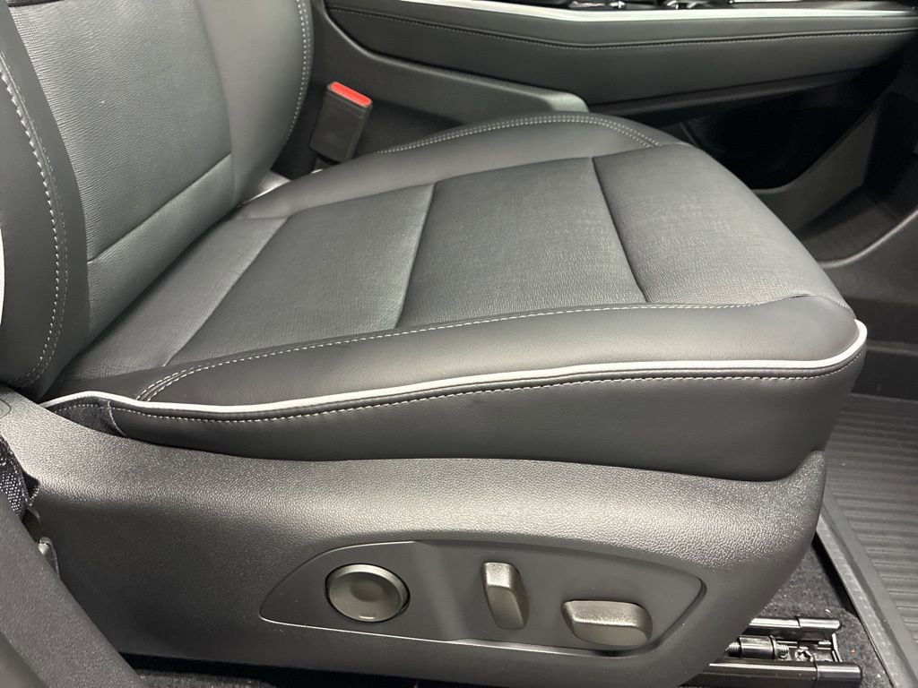 New 2026 Buick Enclave Preferred w/ Power Package image 10