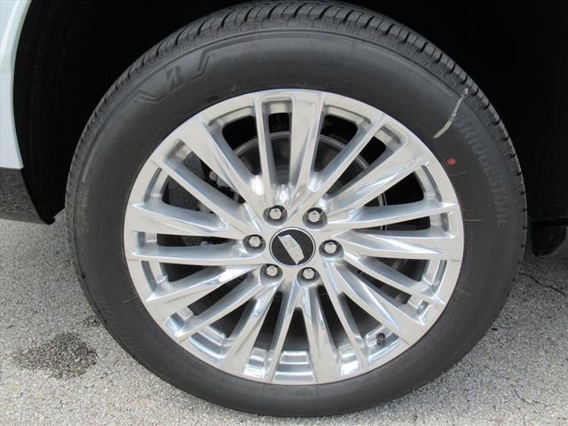 New 2026 Cadillac Escalade ESV Luxury w/ Touring Package image 7