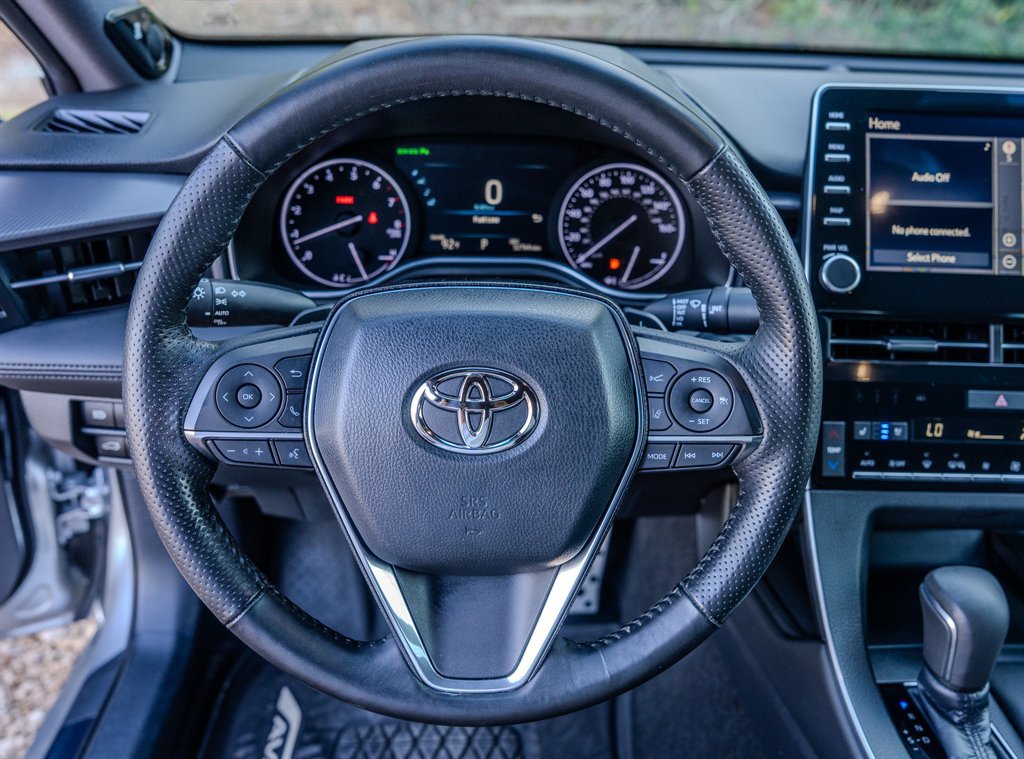 Used 2019 Toyota Avalon Touring w/ Advanced Safety Package FWD image 15