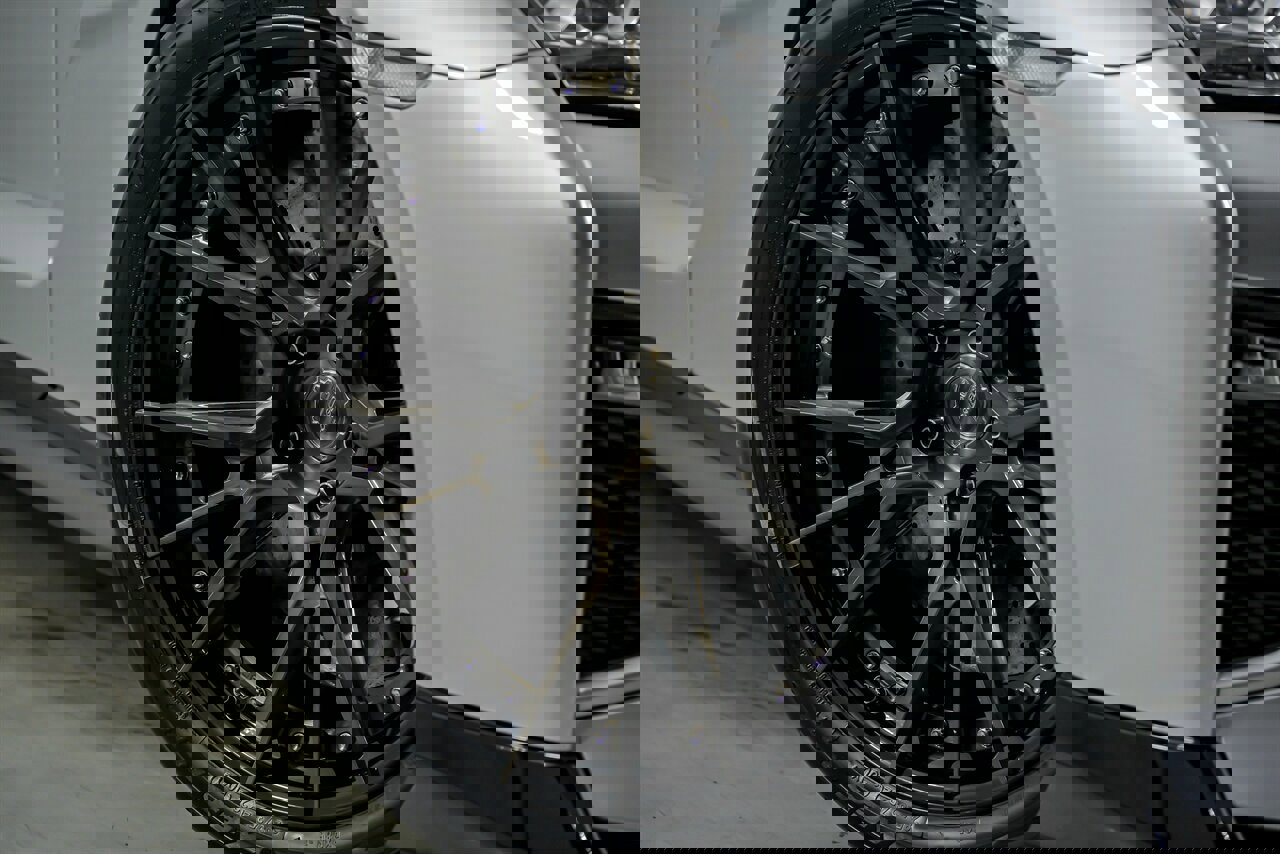 Used 2020 Nissan GT-R Premium image 4