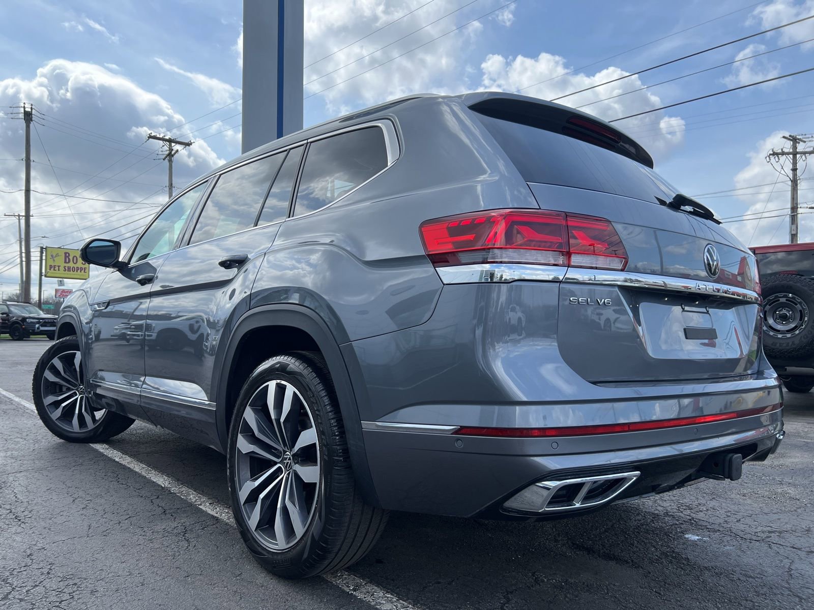 Used 2023 Volkswagen Atlas SEL Premium image 50