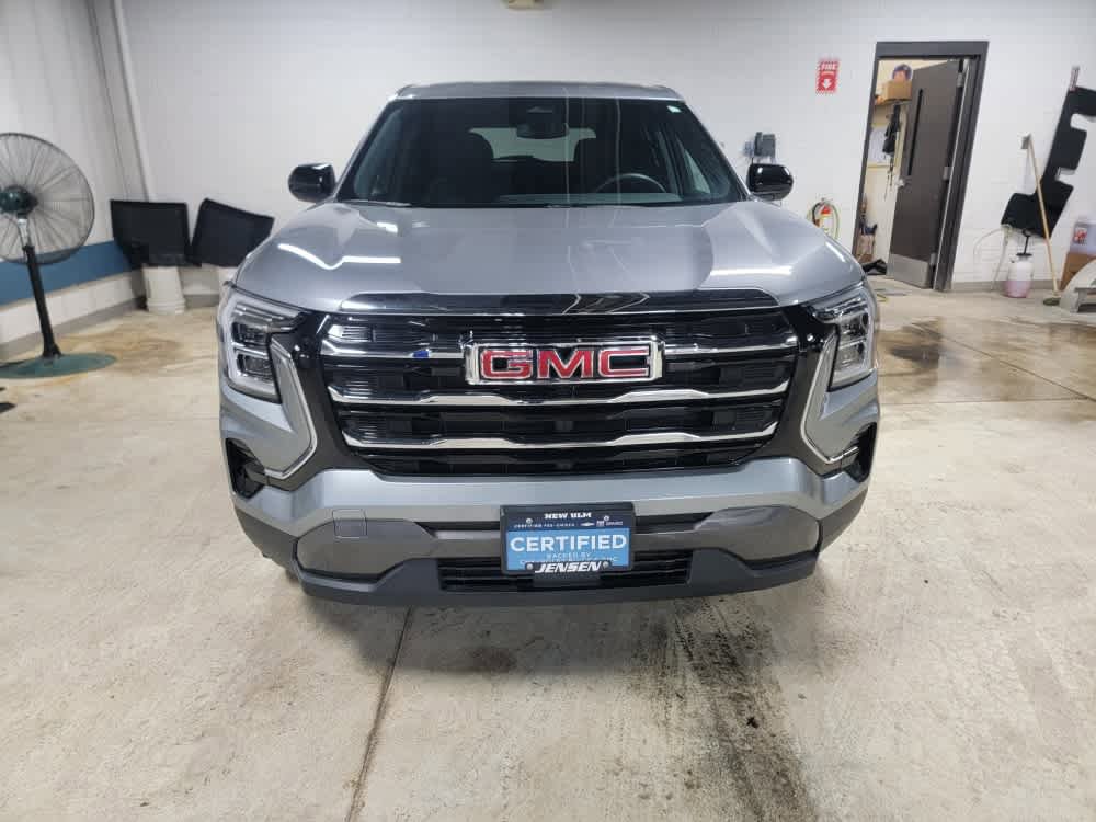 Used 2025 GMC Terrain Elevation AWD/4WD image 2