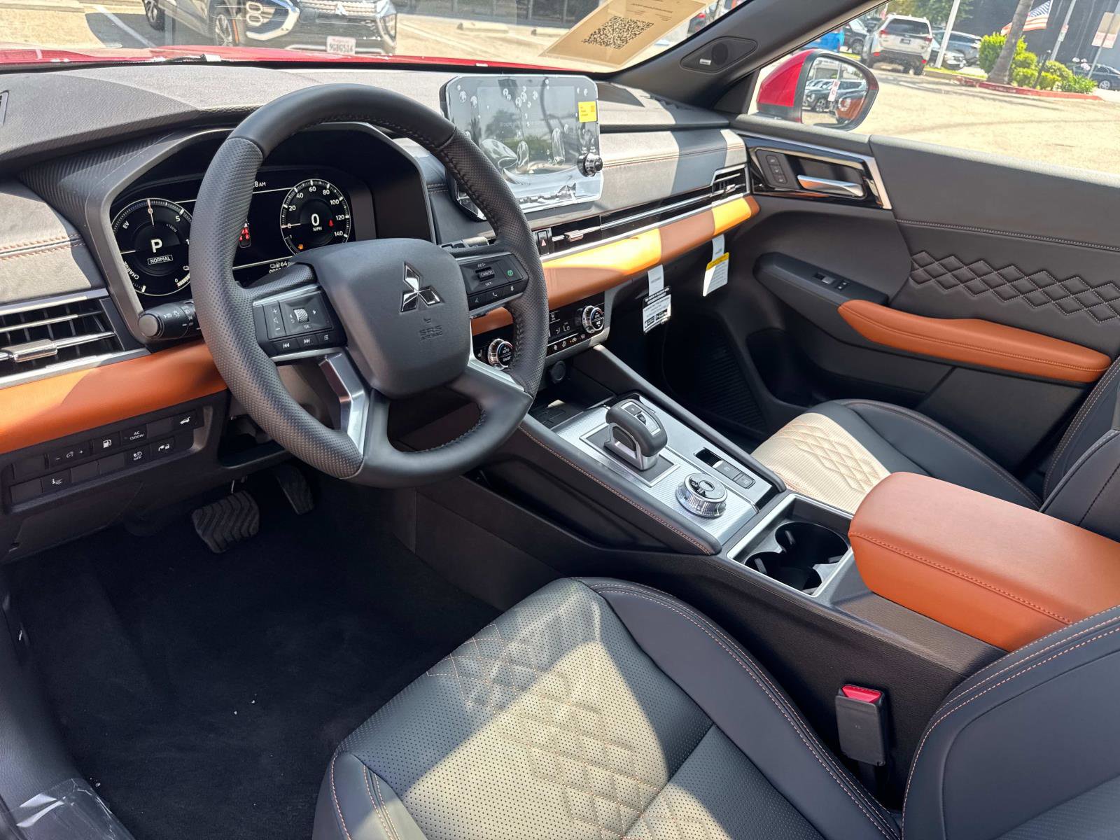 New 2025 Mitsubishi Outlander SEL image 14