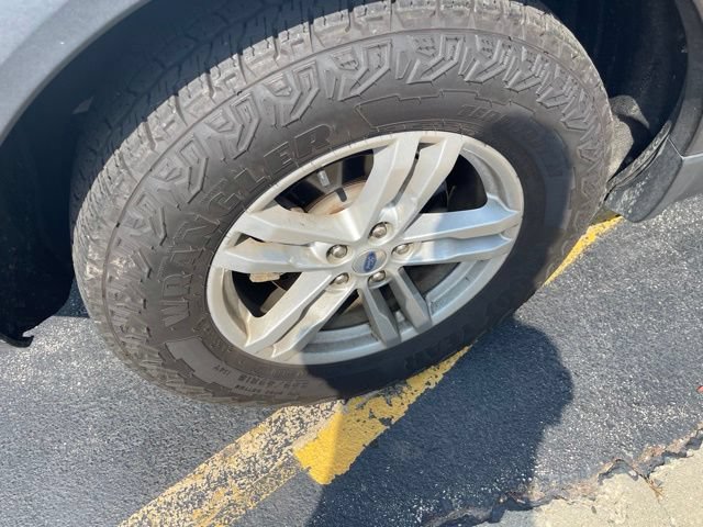 Used 2020 Ford Explorer XLT AWD/4WD image 5