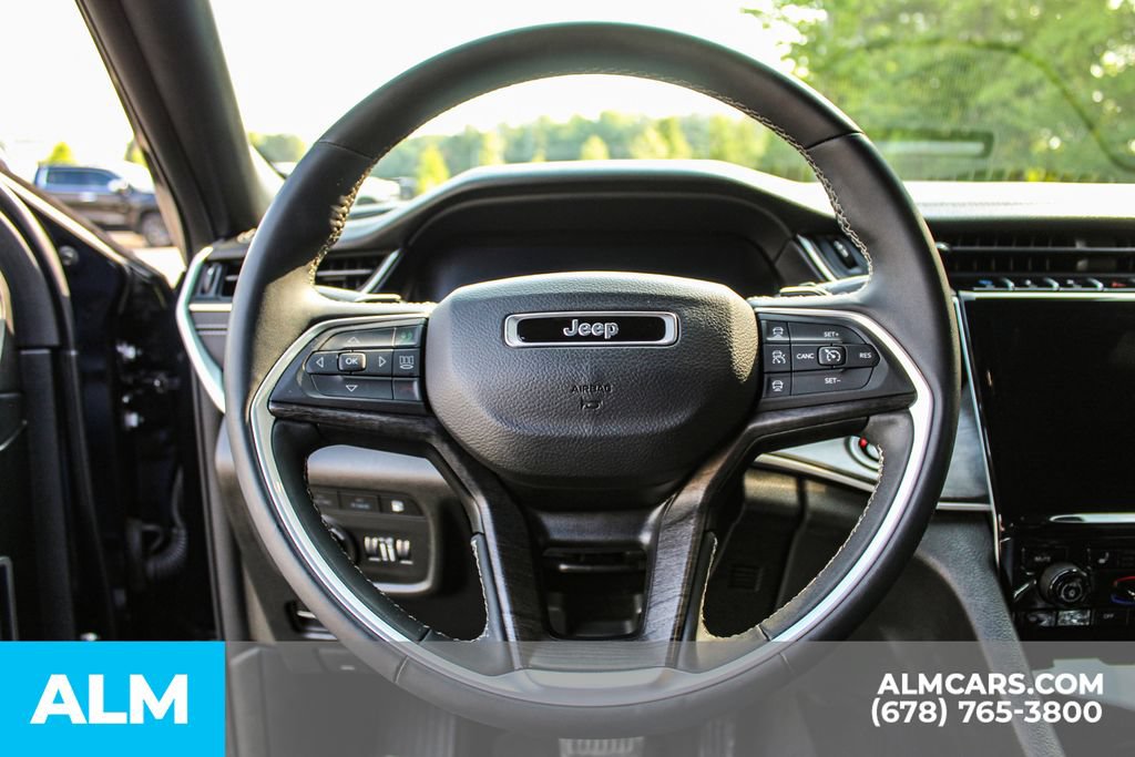 Used 2024 Jeep Grand Cherokee Limited 4xe AWD/4WD image 23