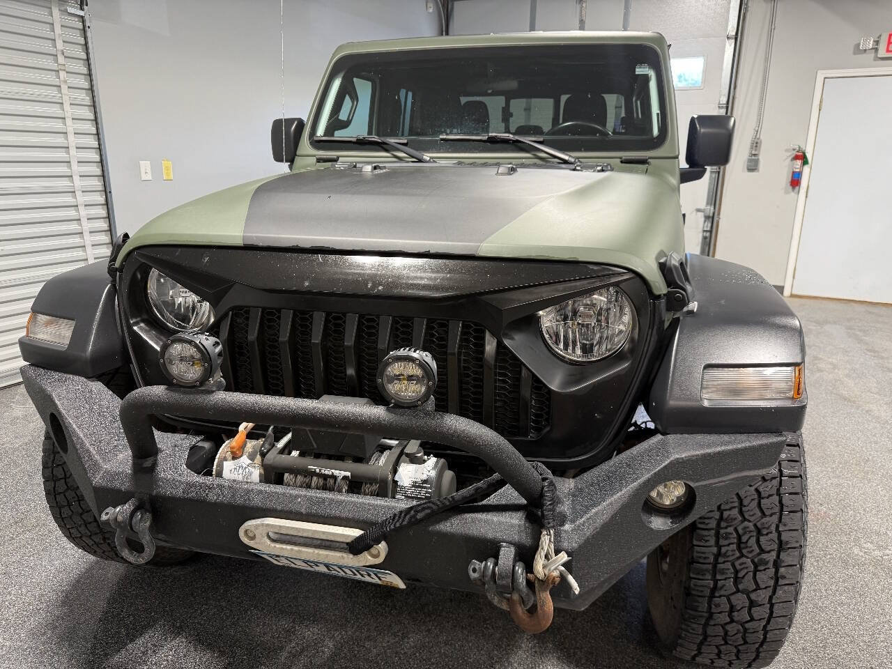 Used 2020 Jeep Gladiator Sport w/ Quick Order Package 24S AWD/4WD image 4