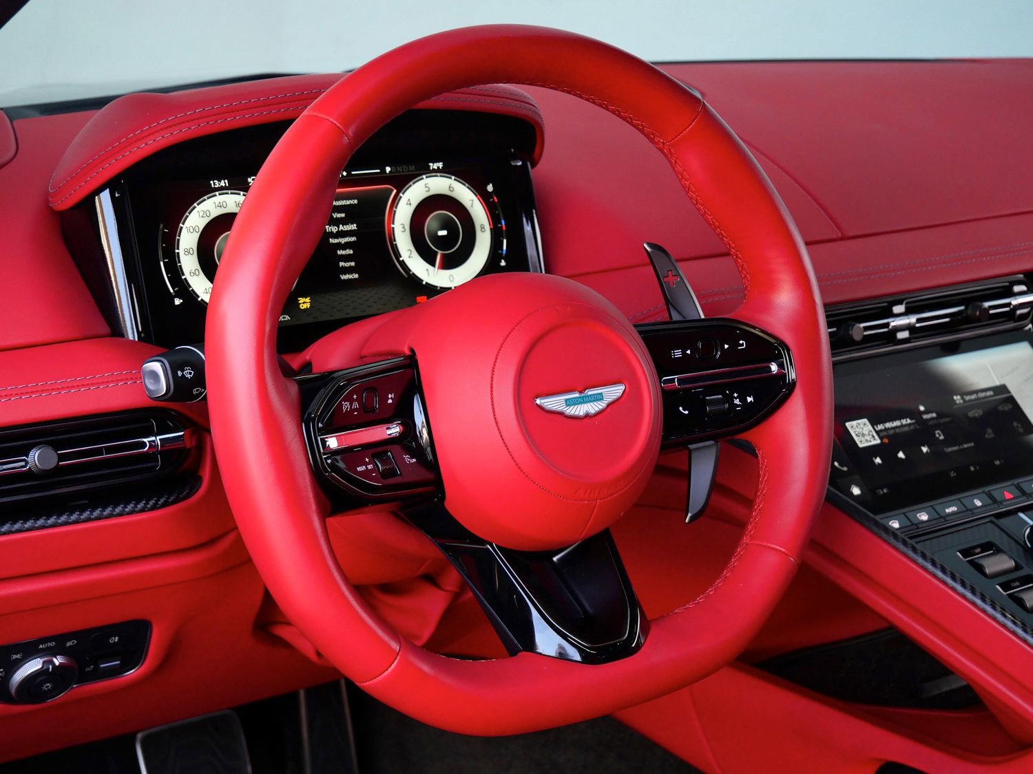 Used 2024 Aston Martin DB12 Coupe RWD image 11