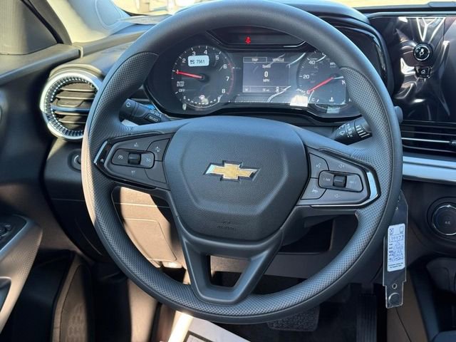 New 2026 Chevrolet Trax LS image 7