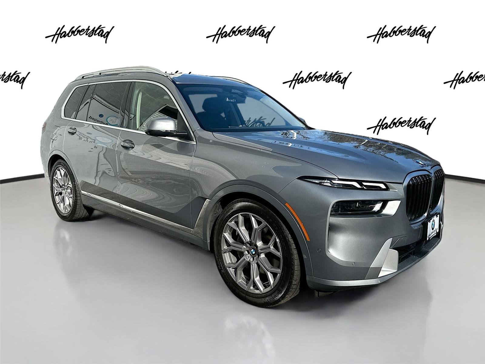 Certified 2024 BMW X7 xDrive40i w/ Premium Package image 3