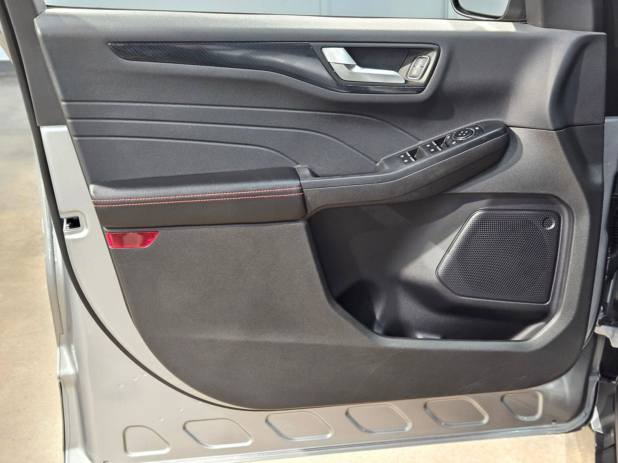 Used 2024 Ford Escape ST-Line AWD/4WD image 20