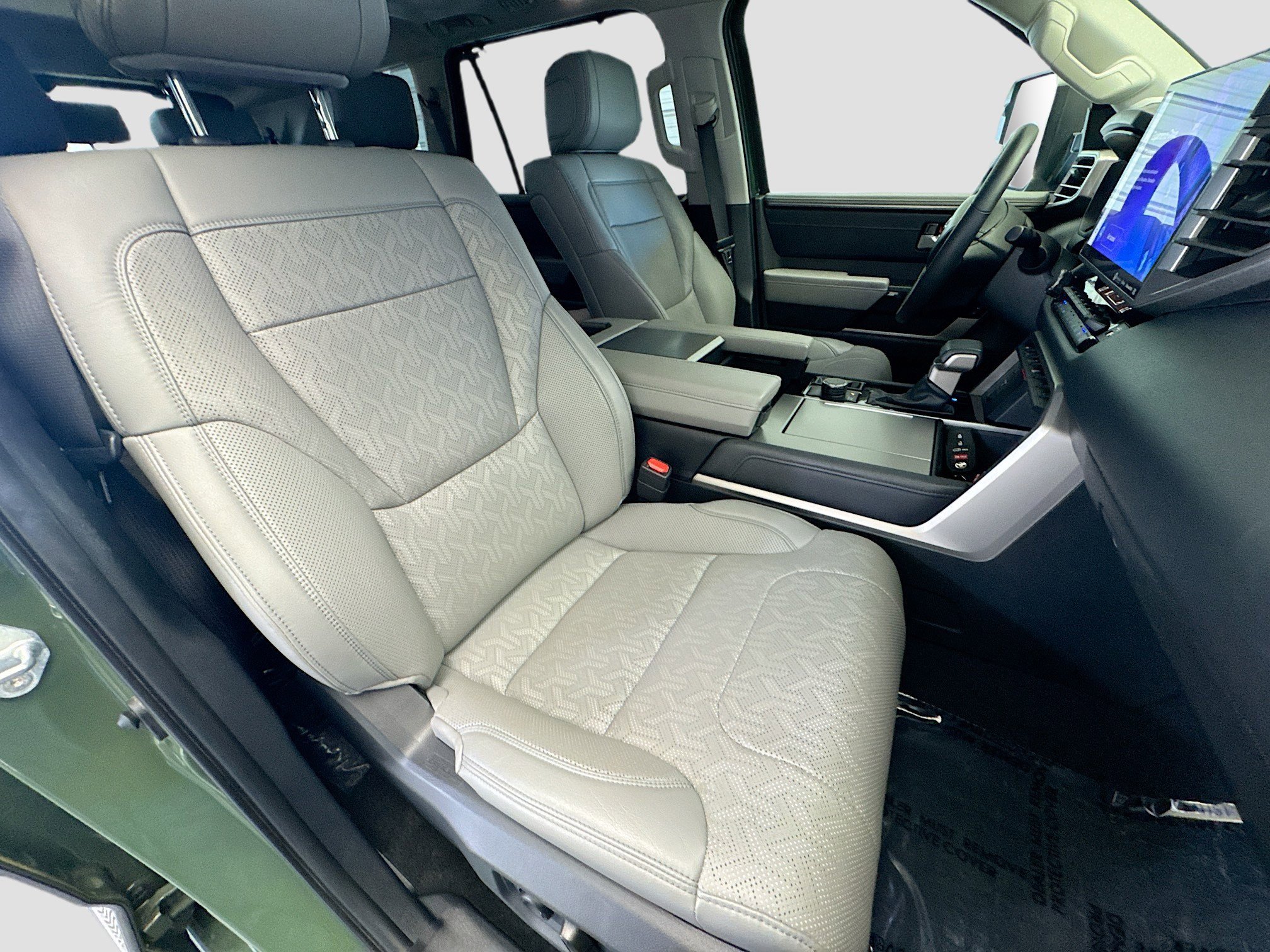 Used 2023 Toyota Sequoia Limited image 15